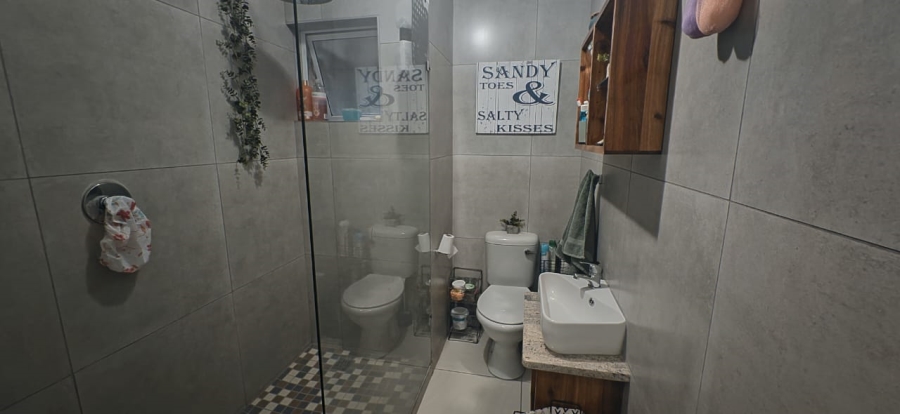 To Let 2 Bedroom Property for Rent in Hartenbos Central Western Cape